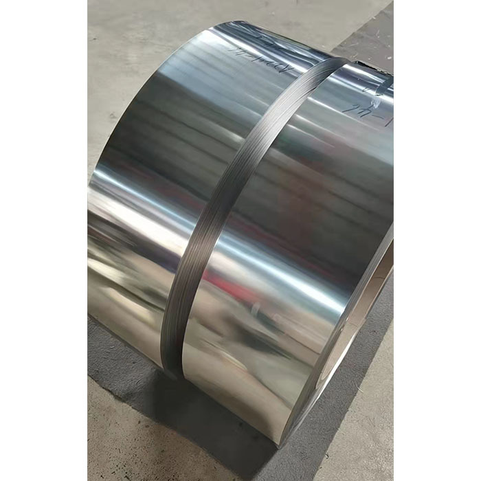 အအေးလှိမ့်ထားသော Stainless Steel Coil ၏ Flattenance ၏အင်္ဂါရပ်များ