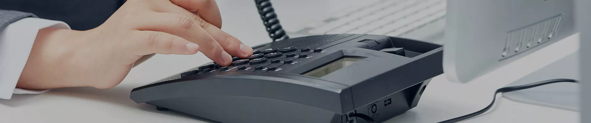 ကြှနျုပျတို့ကိုဆကျသှယျရနျ